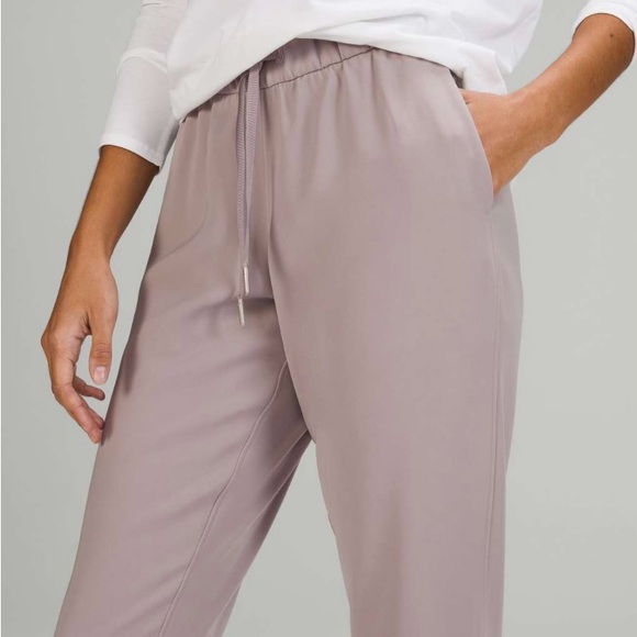 Lululemon Jogger - Picture 6 of 7
